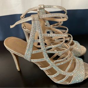 Thalia Sodi Bling Shoes- okay conditions with some wear and tear